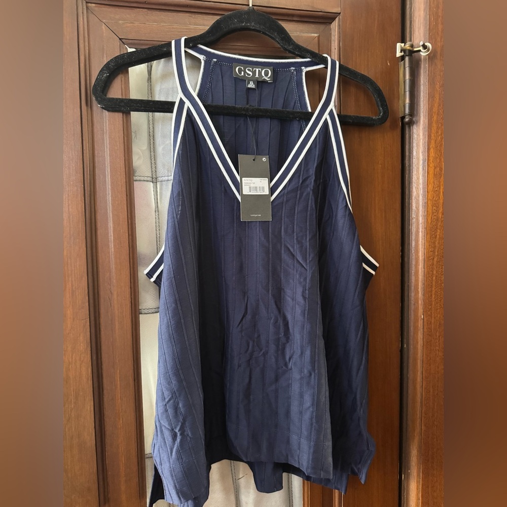 GSTQ fadeaway top in midnight blue size XL